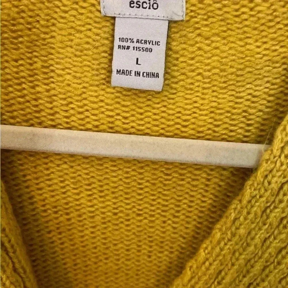 Sexy Quality Designer Sweater, Sz L - Picture 3 of 4